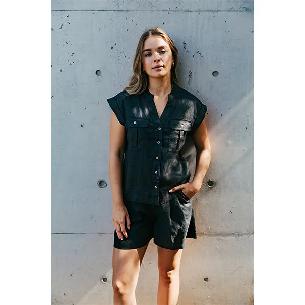 Oakleigh Short - Black